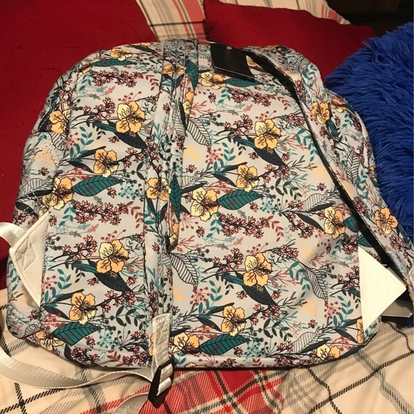 Backpack - Picture 5 of 5